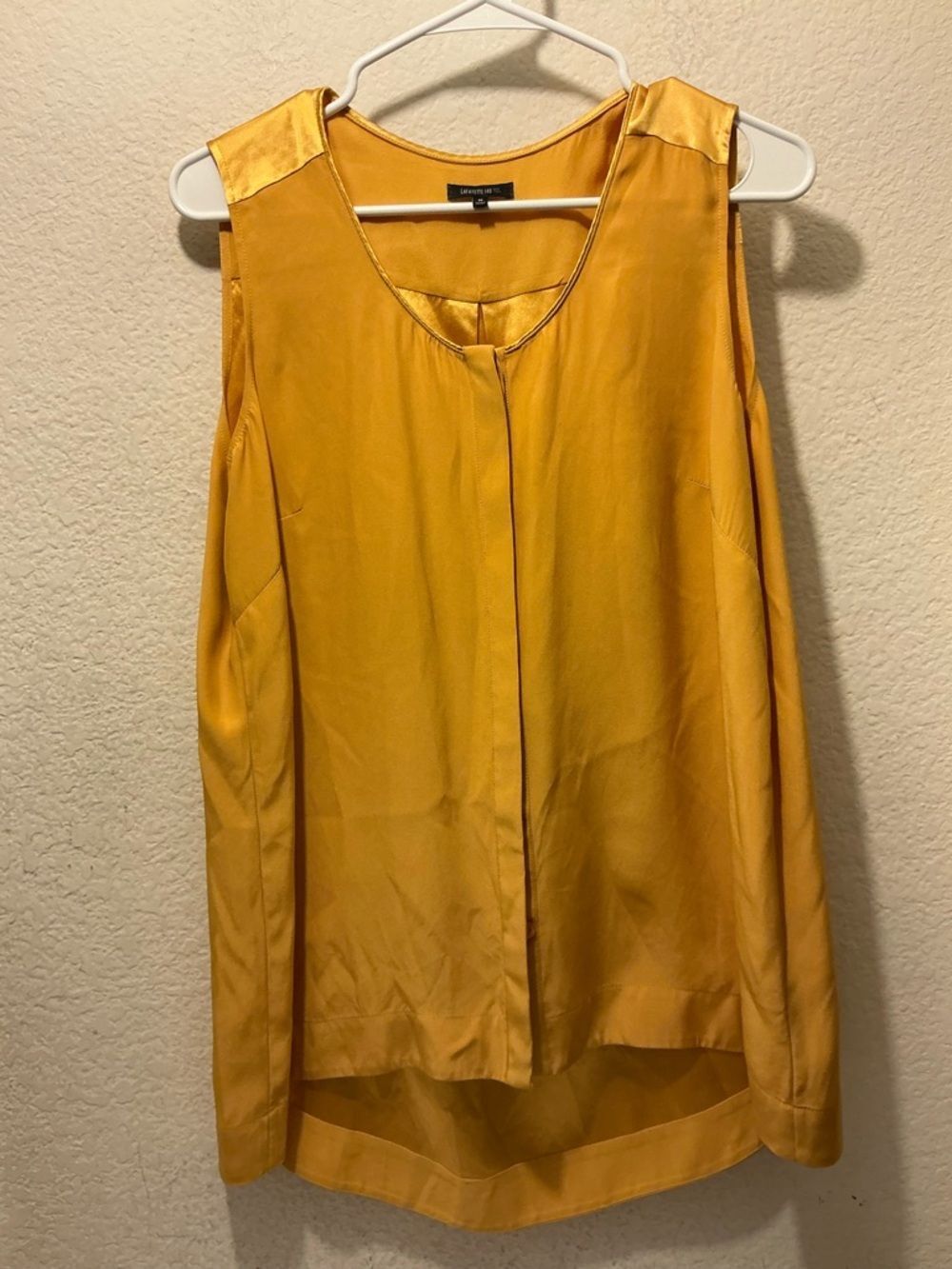 NWOT Lafayette 148 New York Sleeveless 100% Silk Camisole in Mustard
